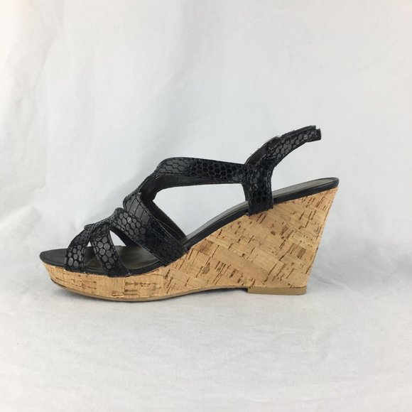 Kelly and Katie Wedge Sandal. Black Size 7 (0073) - Picture 3 of 8